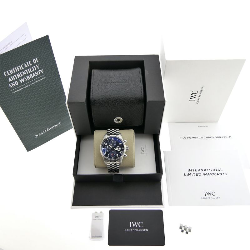 Image 4 of IWC Pilot's Chronograph IW388102; Automatic men's watch