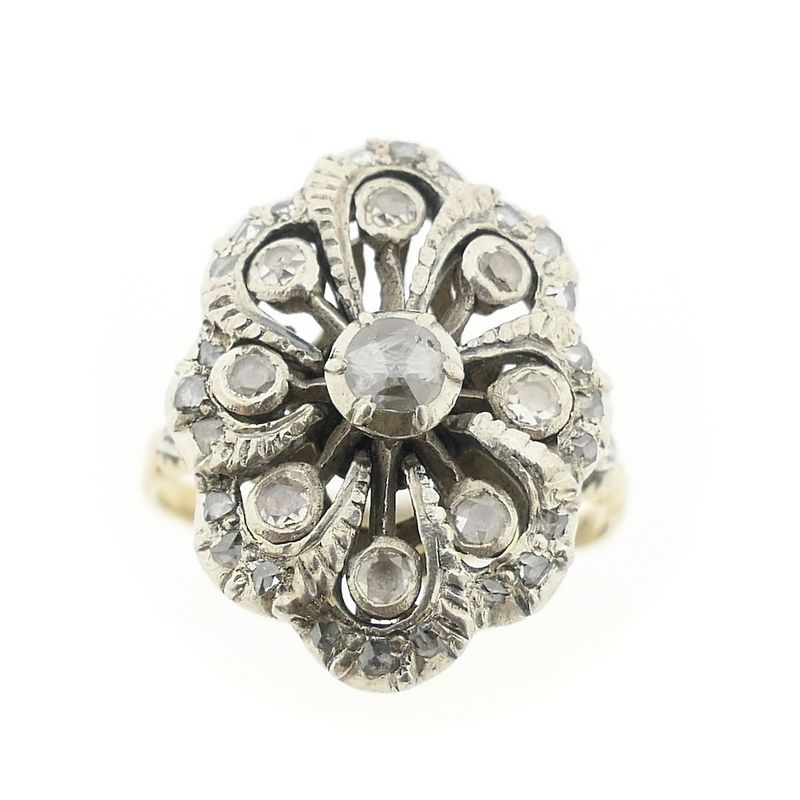 Image 3 of Victorian gold ring with rose-cut diamonds; approx. 0.40 ct.
