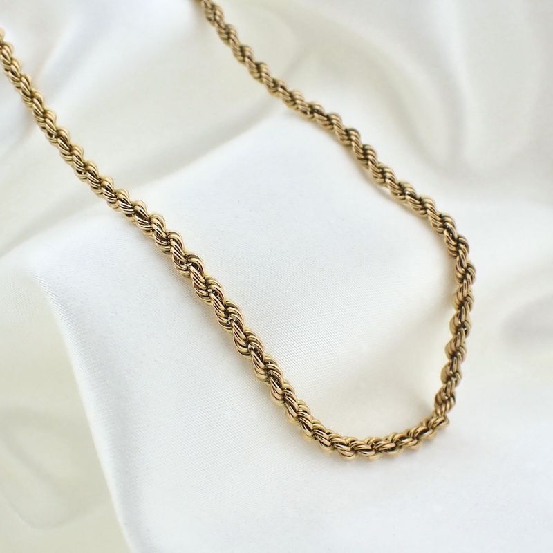Image 4 of Gold twisted link chain | 46 cm