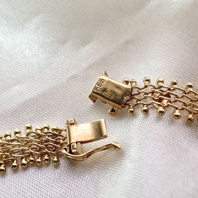 Image 4 of Gold gallery wire link necklace