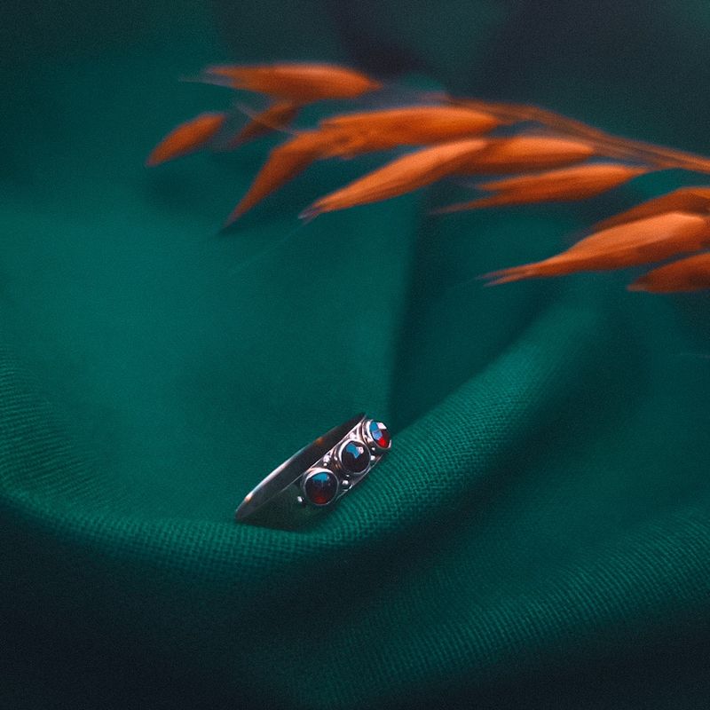 Image 6 of Gold ring with garnet stones | Vintage