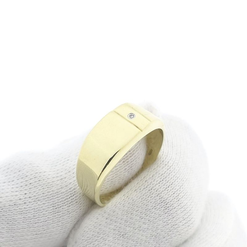 Image 10 of Gold signet ring with diamond; 0.005 ct. | Men's