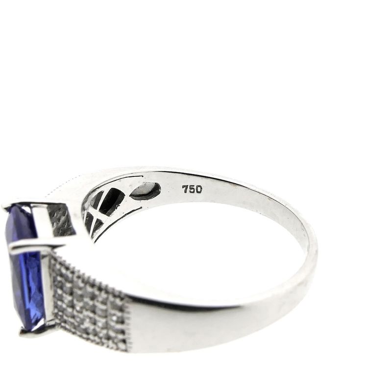 Image 6 of 18-karat white gold ring with iolite and diamond | 0.27 ct.