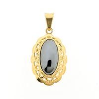 Gold pendant with hematite