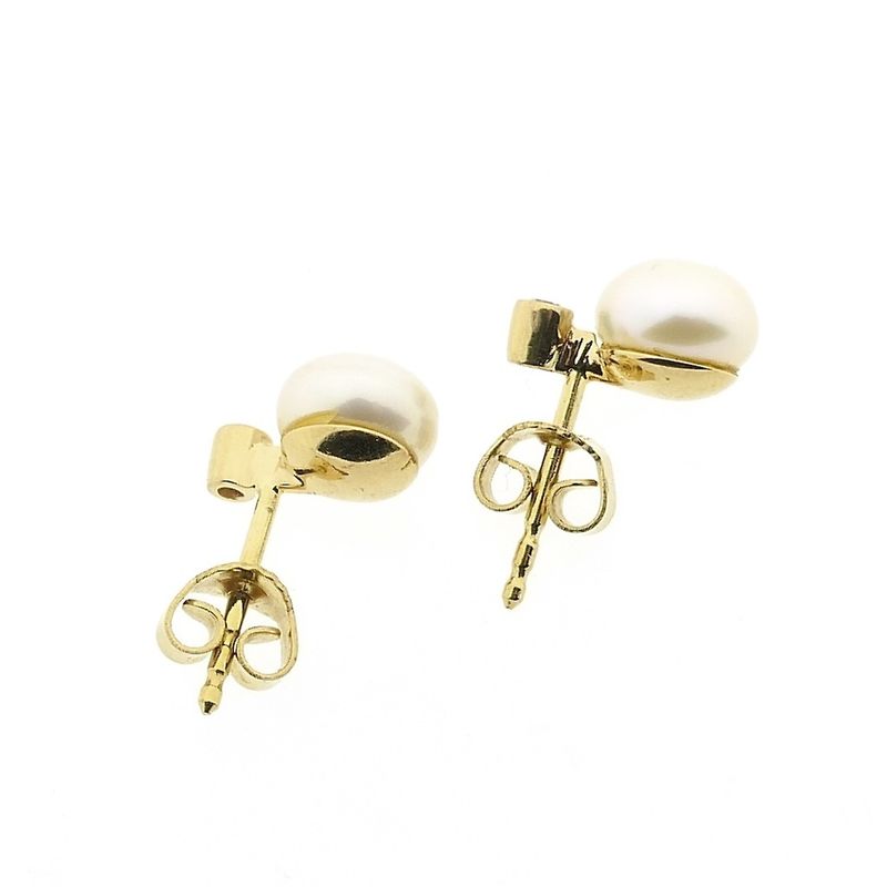 Image 5 of Gold stud earrings with pearl and diamond 0.05 ct.