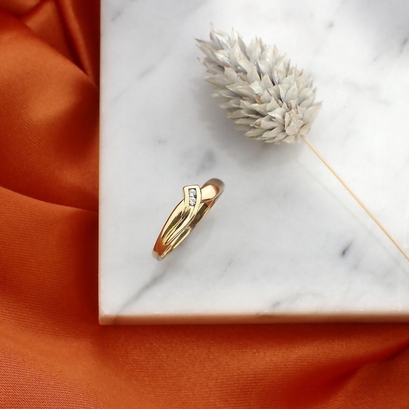 Image 2 of Gold ring with zirconia stones