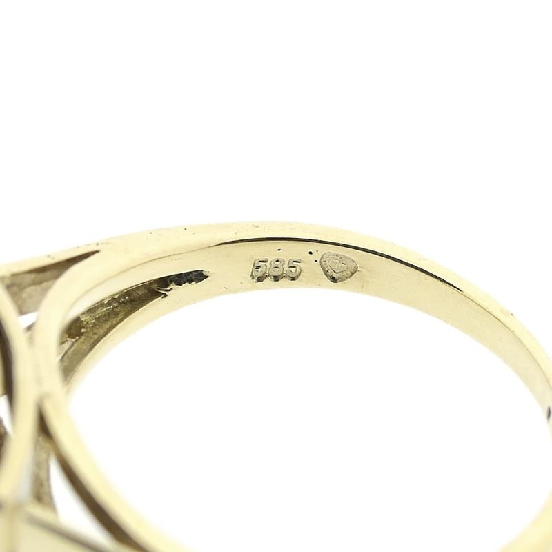 Image 8 of Vintage gold ring with pearl.