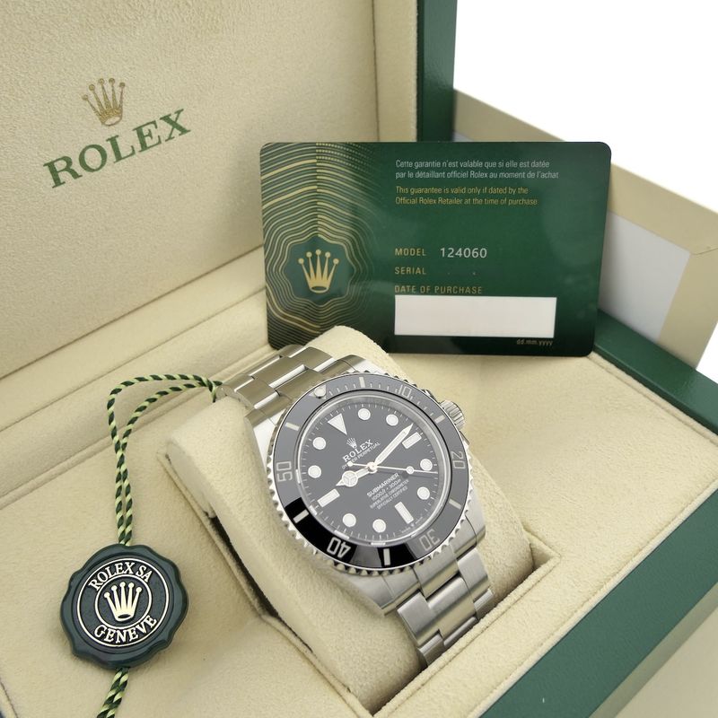 Image 17 of Rolex Submariner 'No-Date' 124060; Automatic men's watch