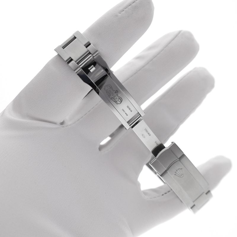 Image 17 of Rolex Oyster Perpetual 34mm 'Blue' 124200; Automatic unisex watch