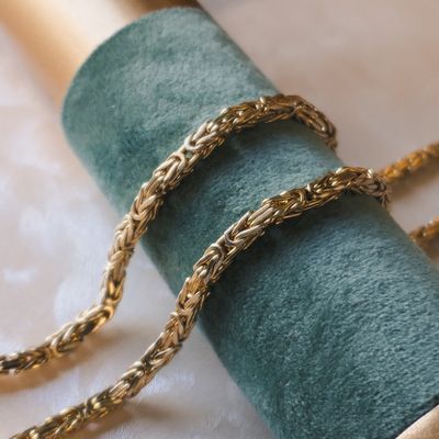 Image 2 of Gold square king chain