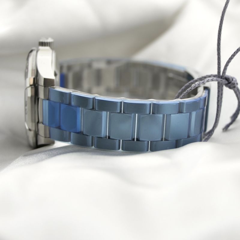 Image 12 of Tag Heuer Aquaracer Automatic WBD2312.BA0740; Automatic ladies watch with diamonds