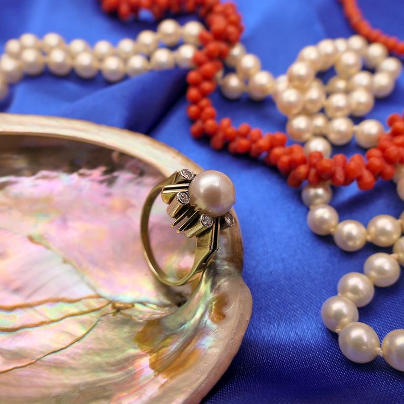 Image 2 of Gold ring with pearl and diamonds 0.21 ct.