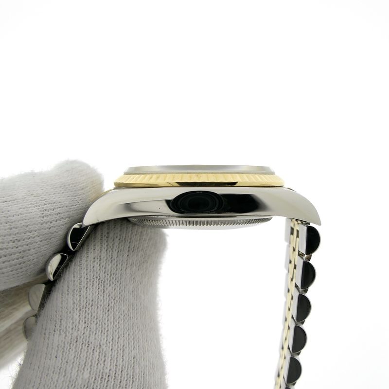 Image 10 of Rolex Datejust 16233; Automatic gold/steel watch