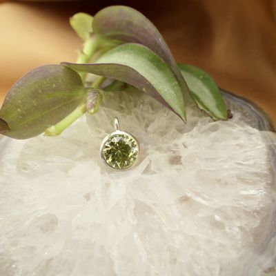 Image 1 of Silver pendant with colored zirconia