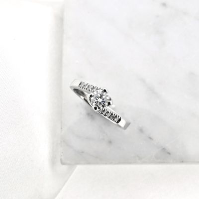 Image 2 of 18K white gold ring with diamonds | 0.35 ct.
