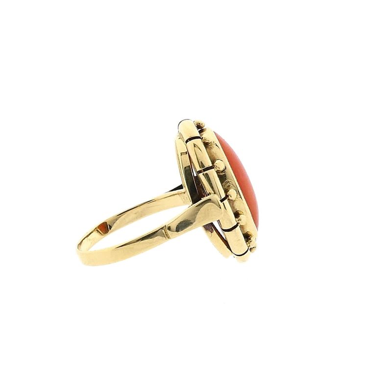 Image 5 of Vintage Gold Ring with Blood Coral