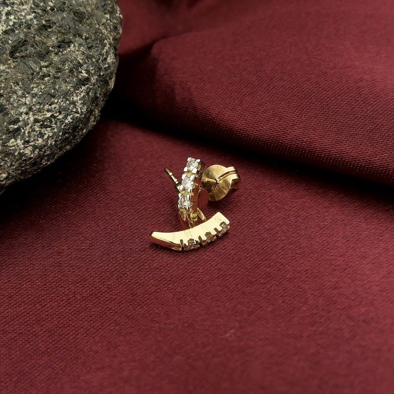 Image 2 of Gold stud earrings with diamond 0.21 ct.