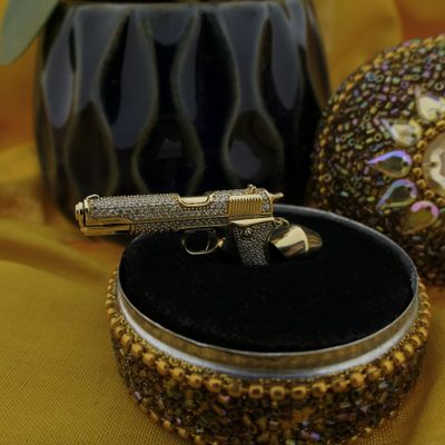 Image 2 of Gold pistol pendant with zirconia | Glock