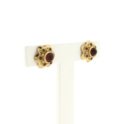 Image 2 of Gold stud earrings with carnelian