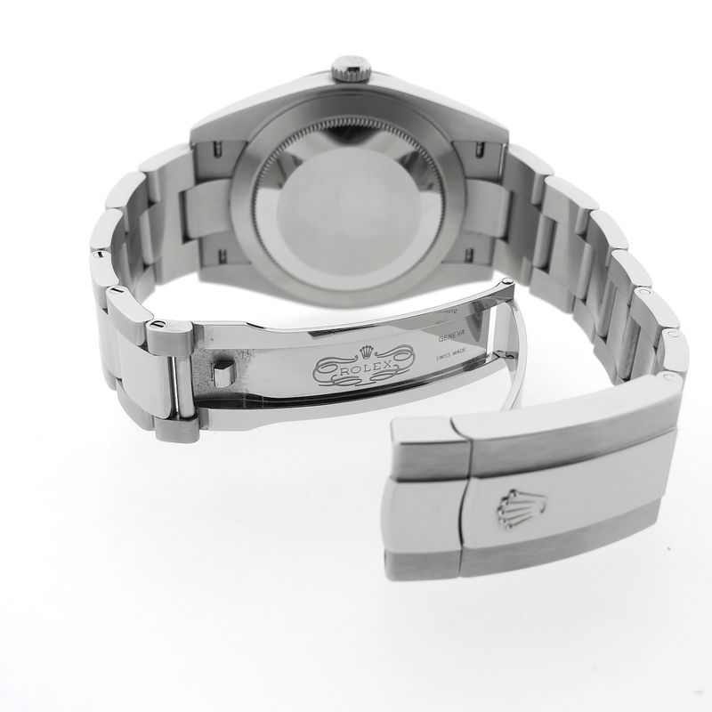 Image 16 of Rolex Datejust 41mm 'Wimbledon' 126300; Automatic men's watch