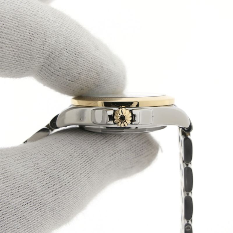 Image 6 of Breitling Galactic 'Sleek' C71330; Gold/steel women's watch with mother-of-pearl dial