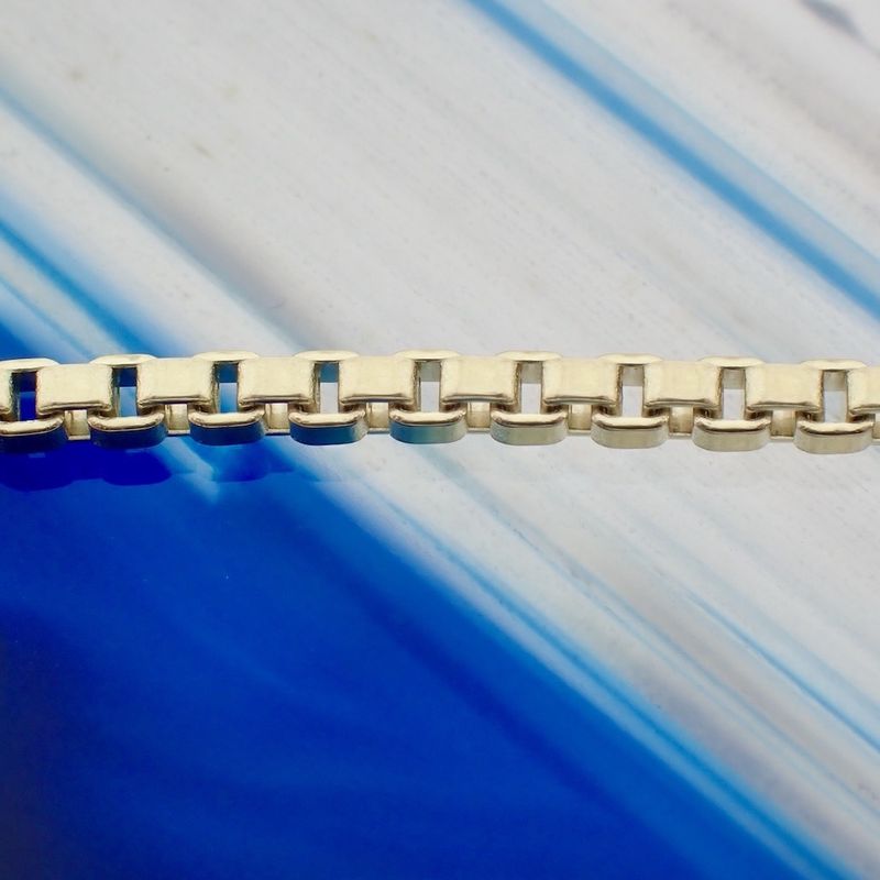 Image 8 of Golden Venetian link chain