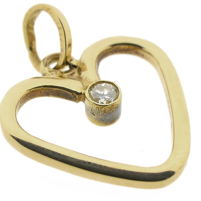 Image 7 of Gold heart pendant with diamond | 0.08 ct.