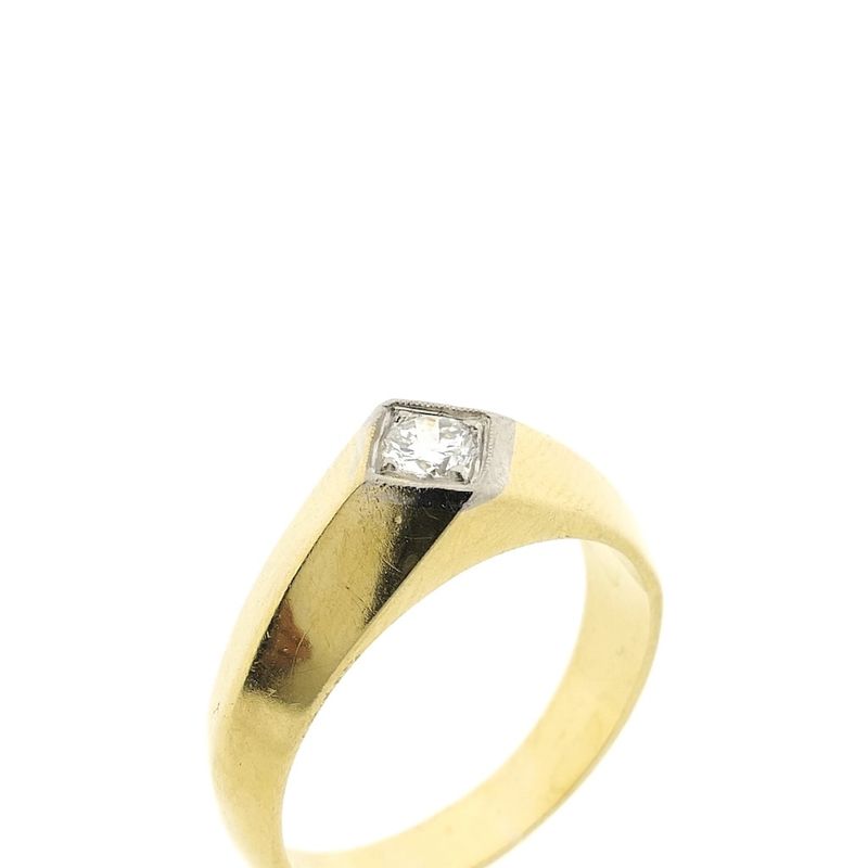Image 3 of Gold solitaire ring with diamond