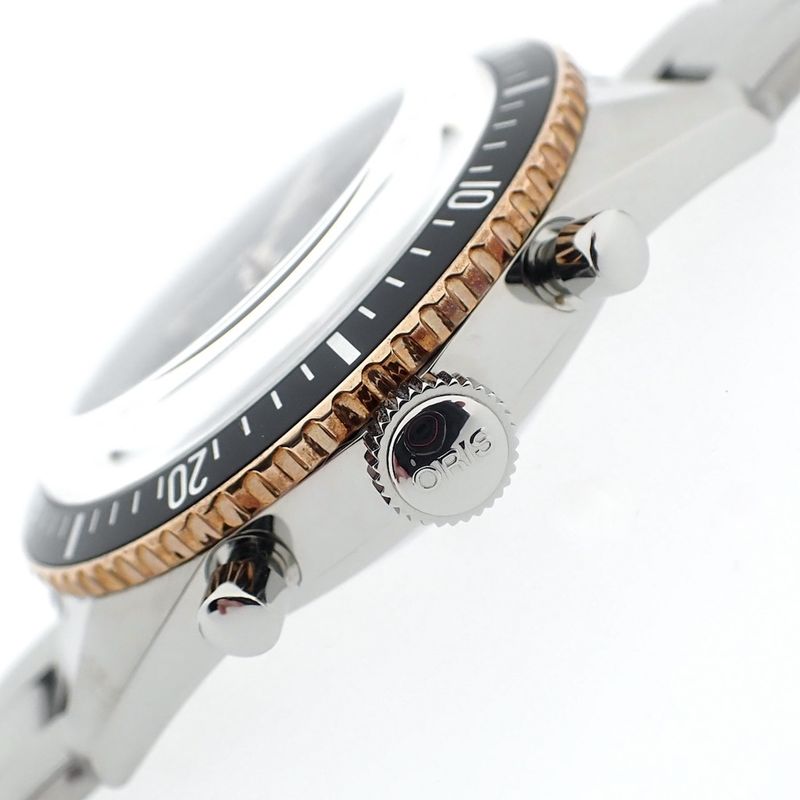 Image 9 of Oris Divers 'Sixty-Five' Chronograph Men's Watch