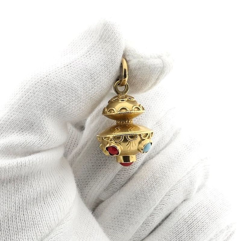 Image 7 of Gold ornamental pendant with gemstones