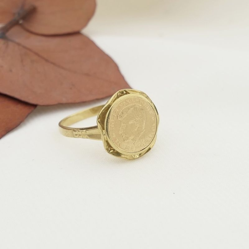 Image 2 of Gold ring with coin | John F. Kennedy