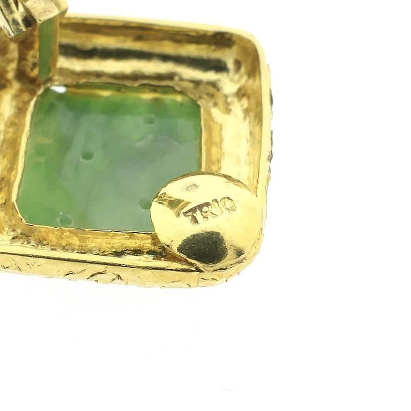 Image 8 of Vintage gold clip-on earrings with jade.