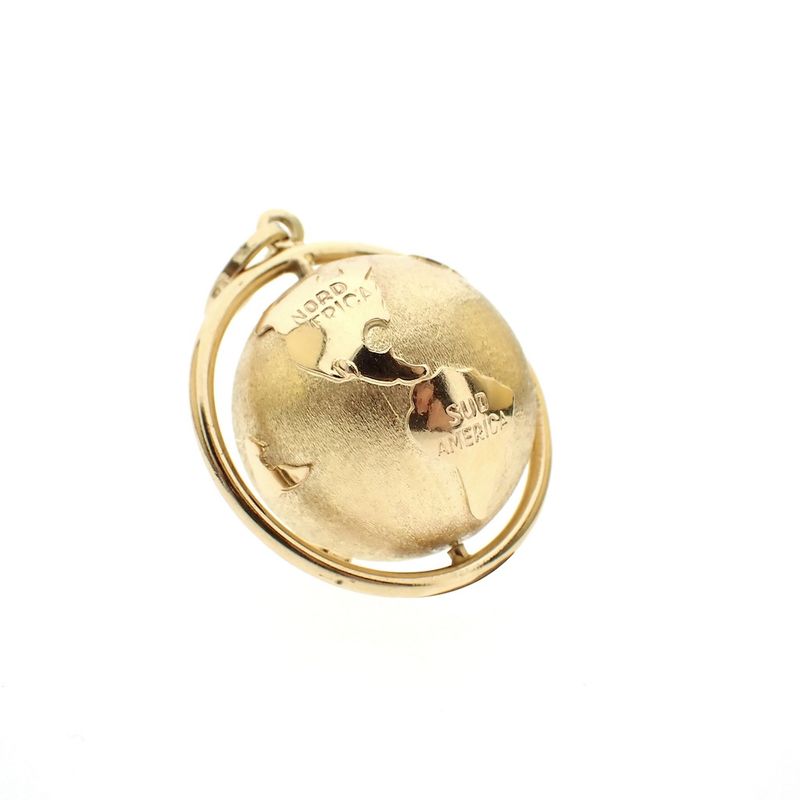 Image 3 of 18 carat gold globe pendant