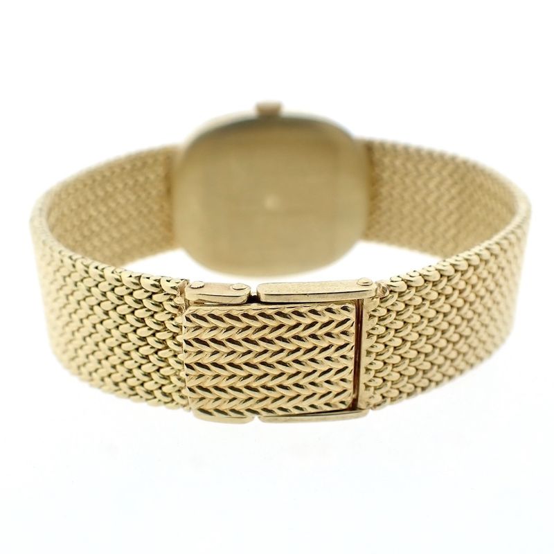 Image 7 of IWC Schaffhausen; Vintage 18-carat yellow gold men's watch