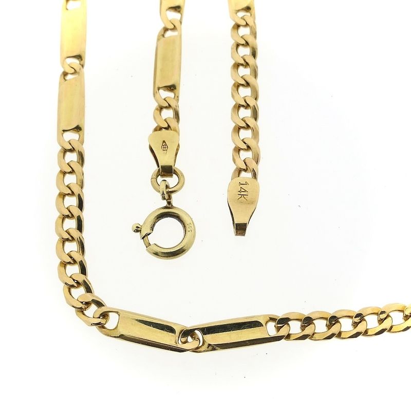 Image 1 of Gold closed Figaro link chain