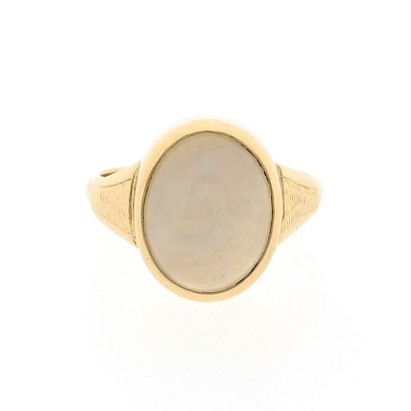 Image 4 of Vintage gold ring with moonstone
