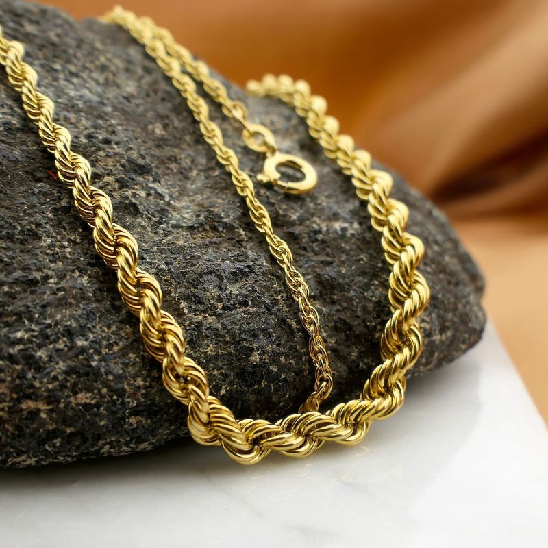 Image 2 of Gold twisted/Singapore link chain