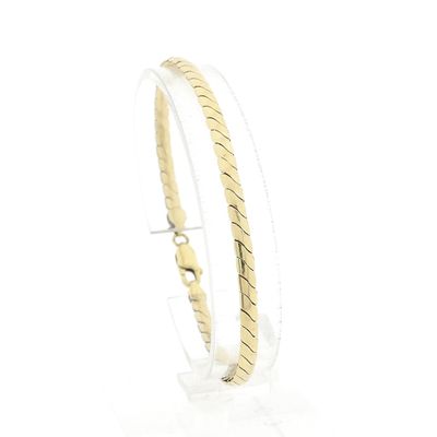 Image 1 of Gold S-link bracelet; 19 cm