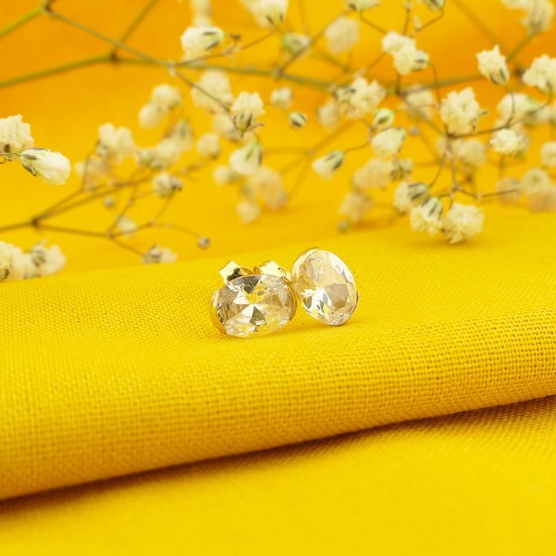 Image 2 of Gold stud earrings with zirconia