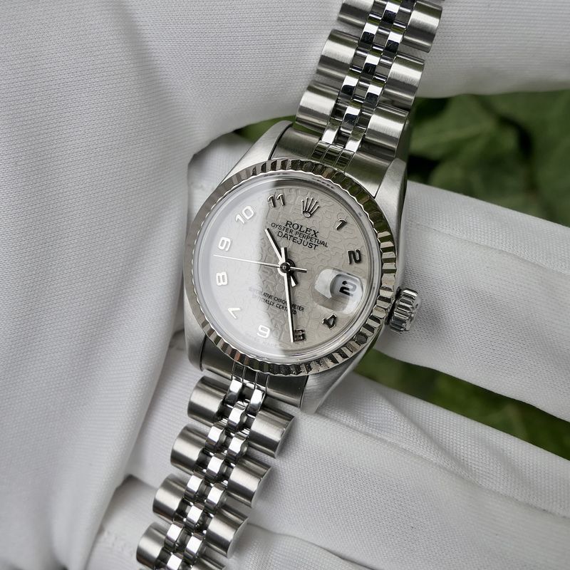 Image 21 of Rolex Datejust 26mm 'Full-Set' 79174; Automatic women's watch