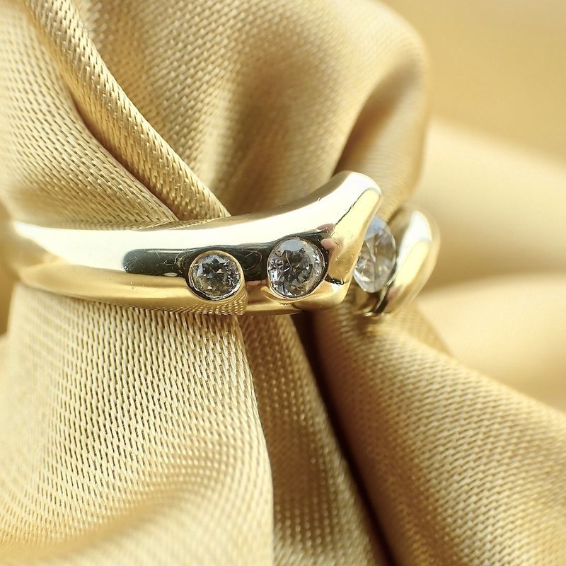 Image 6 of 9 carat ring with zirconia