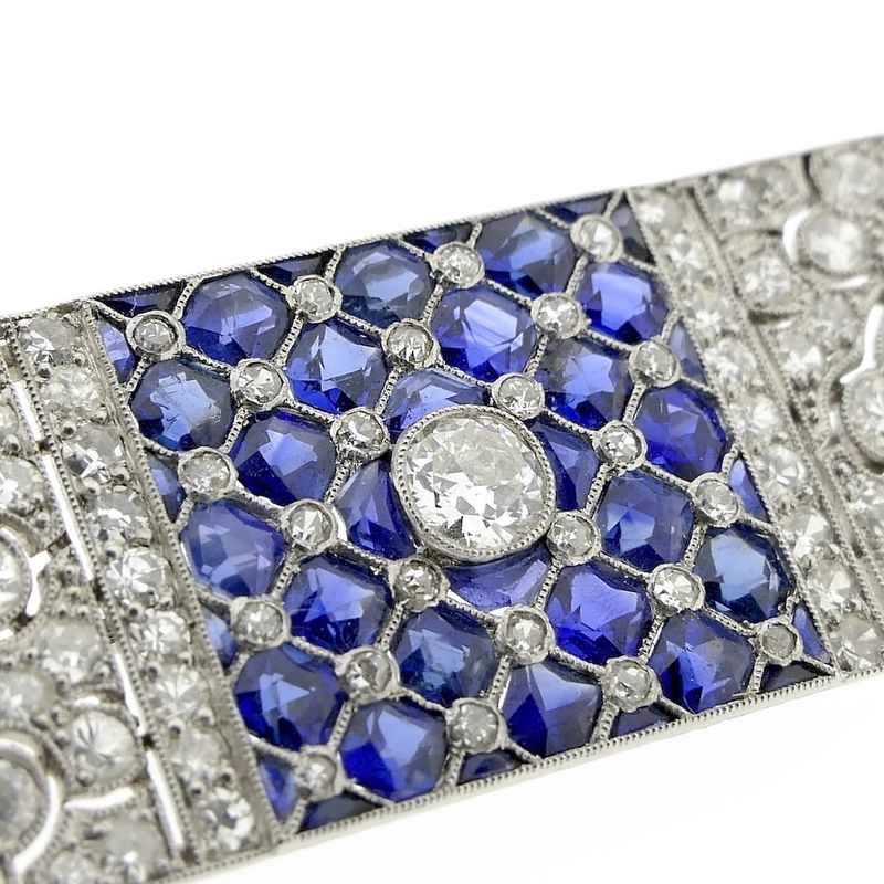 Image 4 of Platinum brooch with sapphire and diamond approx. 1.70 ct.