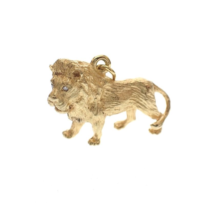 Image 4 of Solid lion pendant with diamond eyes