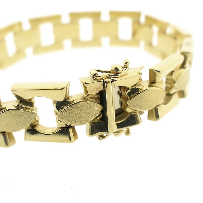 Image 3 of Gold Bismarck link bracelet
