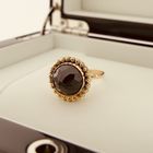 Image 2 of Gold ring with garnet | Vintage