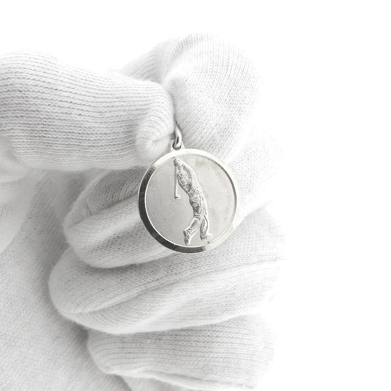 Image 5 of Silver sports pendant of a golfer