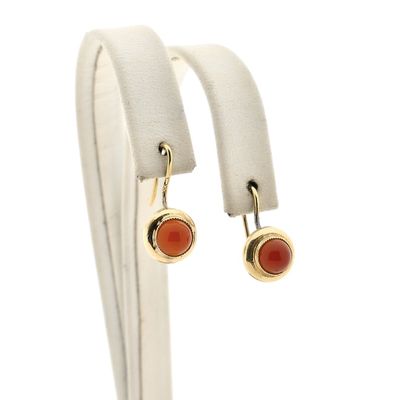 Image 1 of Gold stud earrings with garnet