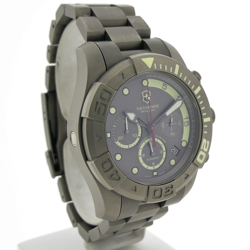 Image 3 of Victorinox Swiss Army Dive Master 500 'Limited Edition' 241660; Automatic chronograph diving watch