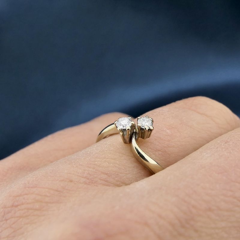 Image 9 of Gold ring with diamond; 0.20 ct. | Toi et moi