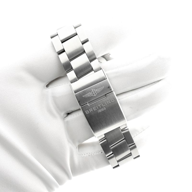 Image 8 of Breitling Avenger Chronograph GMT 45 A24315; Automatic men's watch